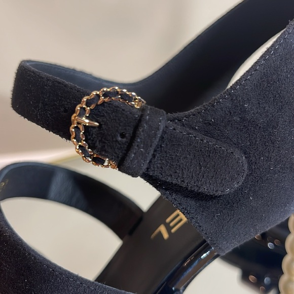 Chanel Interlocking CC Pearl heel sandals sz 39.5 - Picture 5 of 16